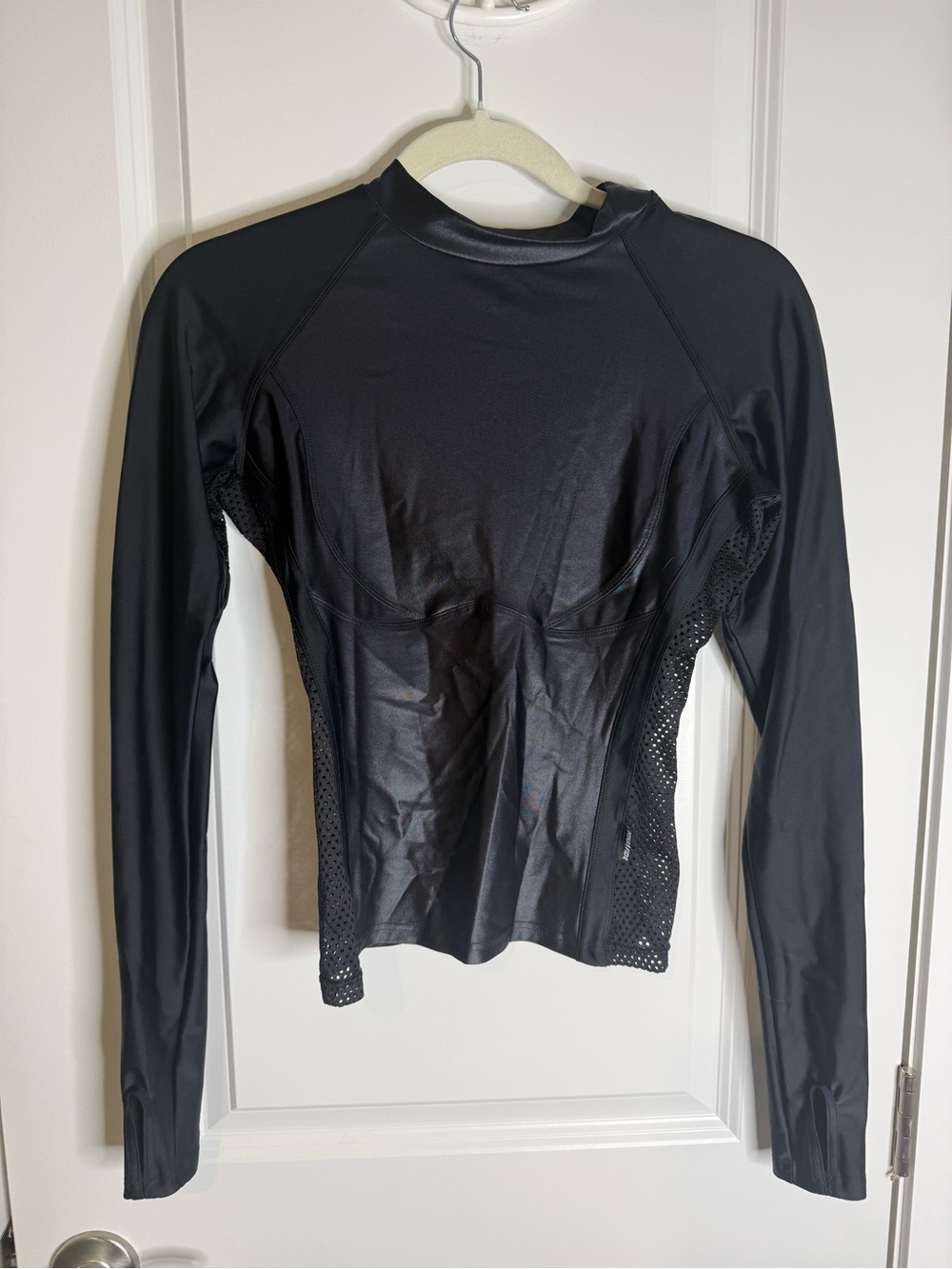 Black Long Sleeve Athletic Top with Mesh Accents